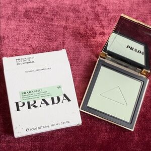 Prada Reset Balancing Matte Powder in Black and Gold